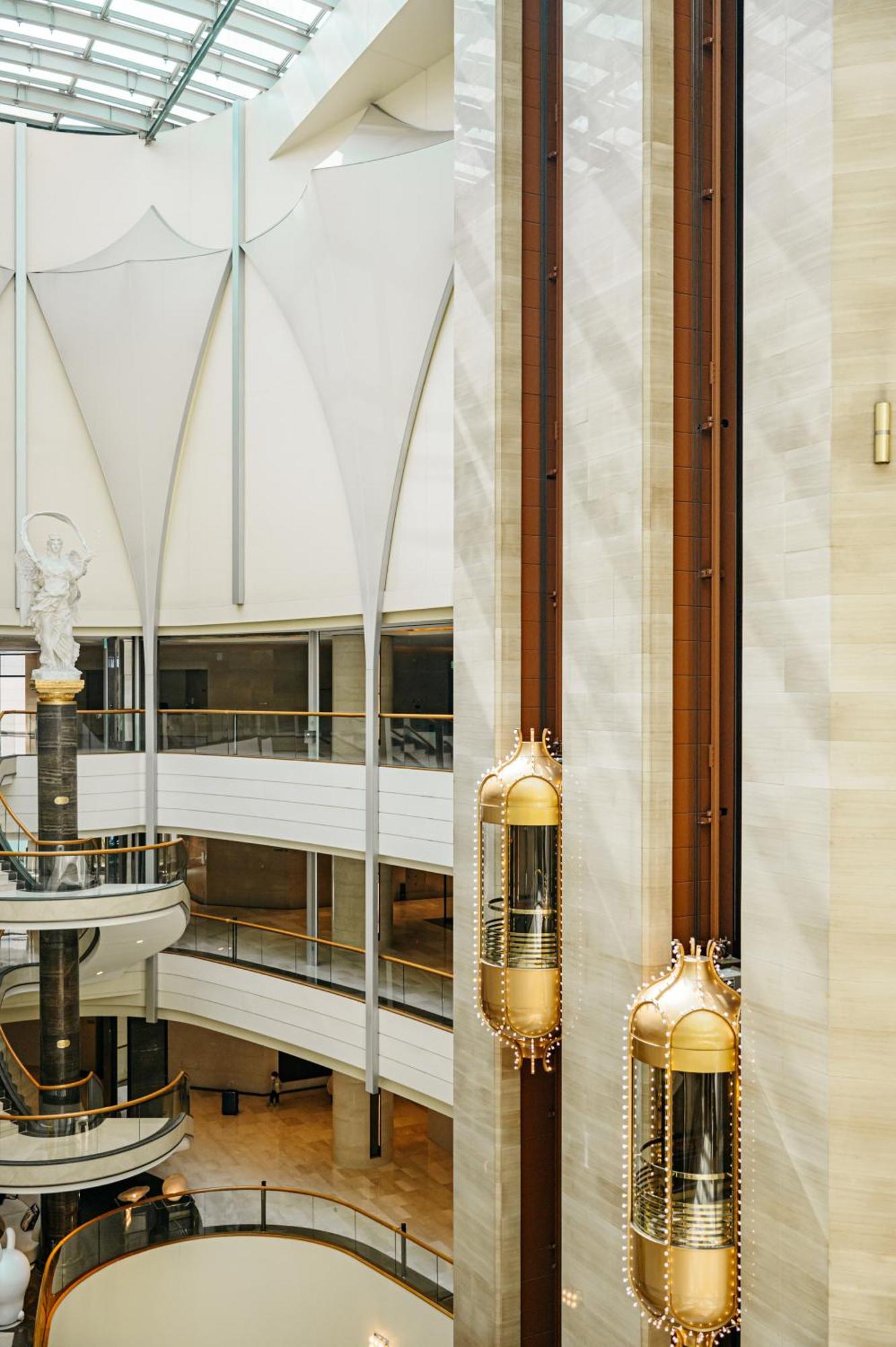 Lotte World Hotel 5*