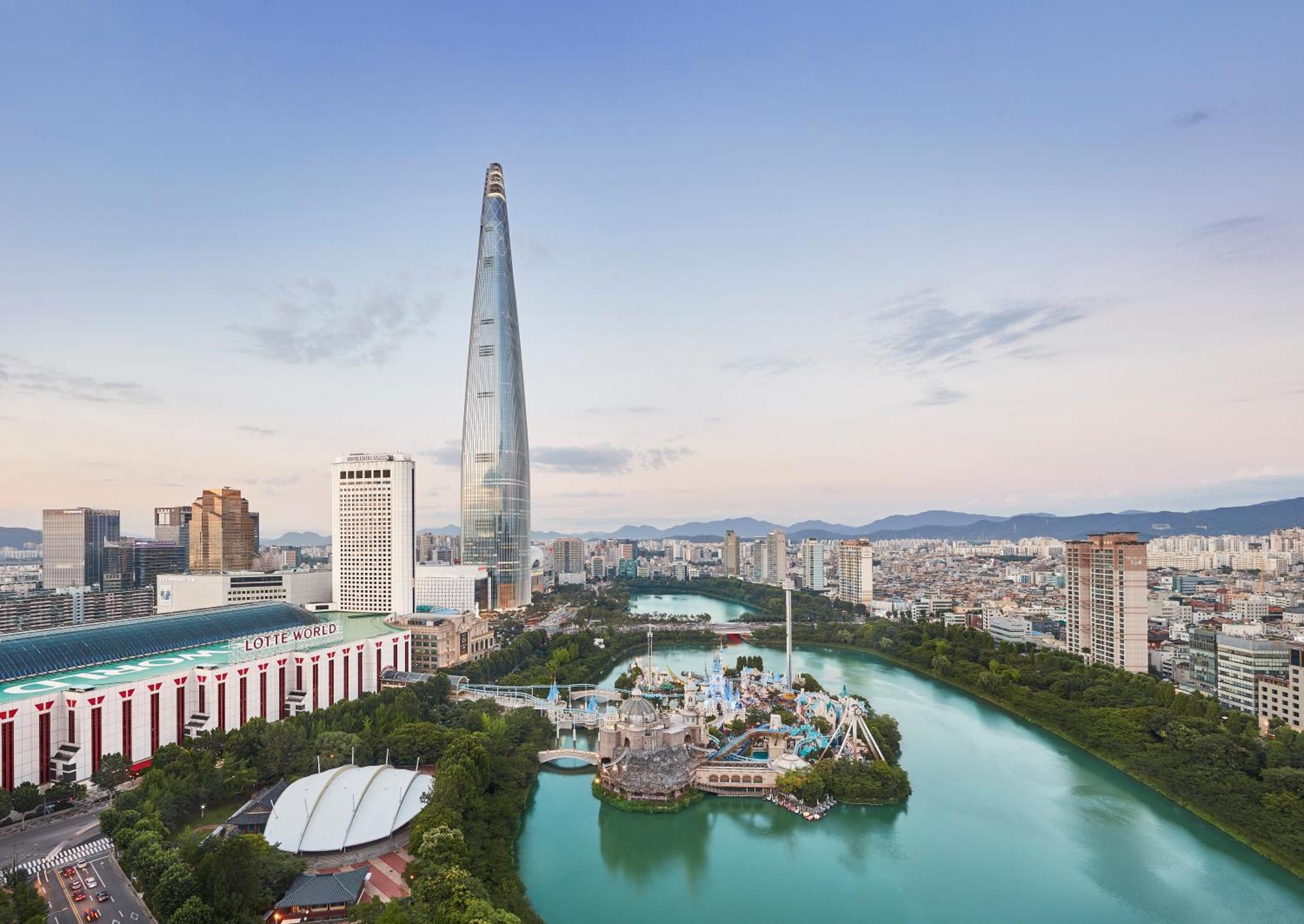 Hotel Lotte World 5*